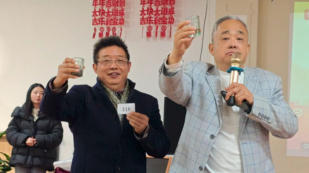 传承古蜀文明 共赴新春之约——广汉市三星堆古蜀文化研究协会2026迎新年会圆满举行 4f7e33daab1c9d01c273dbb11122380b